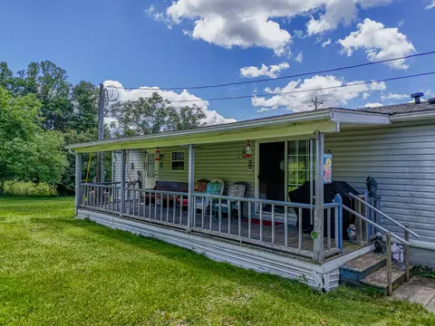 Exterior - 460 Rockfork Rd, Morehead, KY 40351 photo 5 of 13