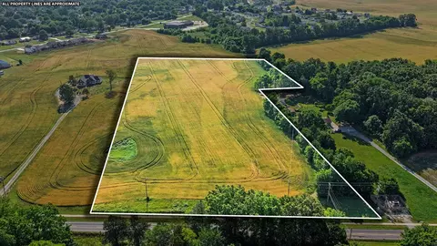 330 330 Pembroke Oak Grove Rd, Oak Grove, KY 42262