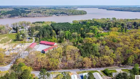 84 Launch Ln, Murray, KY 42071 photo 6