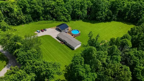 757 Lear Ln, Mount Vernon, KY 40456
