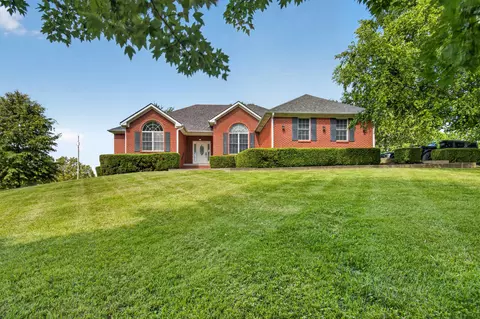 227 Rebecca Ln, Stanford, KY 40484