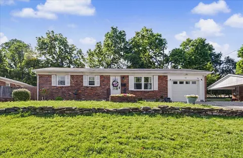111 Bender Dr, Frankfort, KY 40601