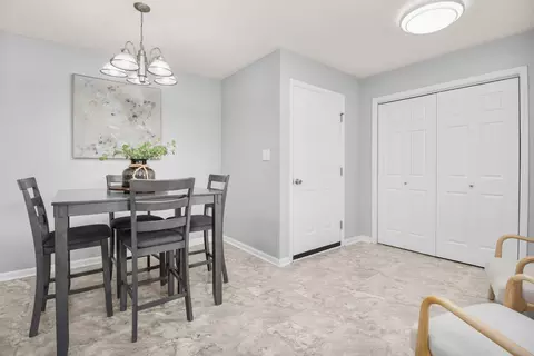 Dining - 419 Plumtree Dr, Berea, KY 40403 photo 3 of 3