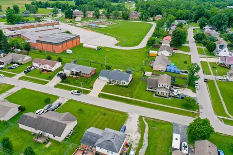 View/Area - 419 Plumtree Dr, Berea, KY 40403 photo 11 of 12