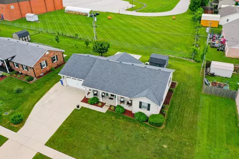 View/Area - 419 Plumtree Dr, Berea, KY 40403 photo 6 of 12