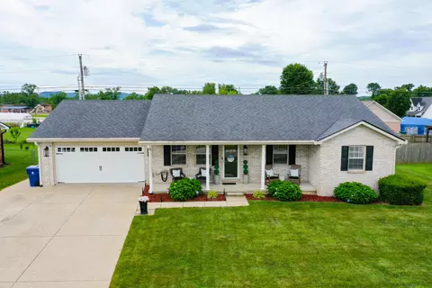 Exterior - 419 Plumtree Dr, Berea, KY 40403 photo 4 of 15
