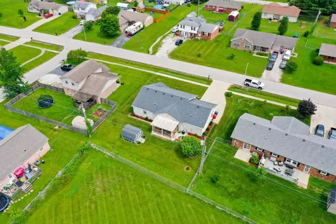 View/Area - 419 Plumtree Dr, Berea, KY 40403 photo 5 of 12