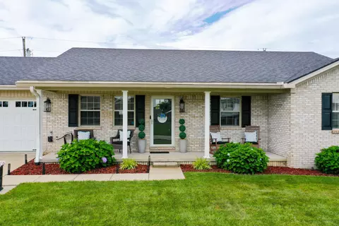 Exterior - 419 Plumtree Dr, Berea, KY 40403 photo 5 of 15