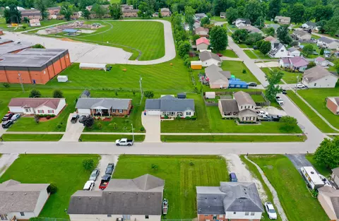 View/Area - 419 Plumtree Dr, Berea, KY 40403 photo 8 of 12