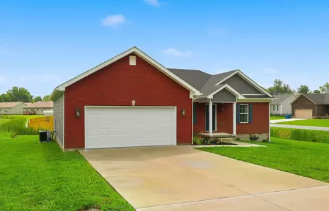 1071 Rainbow Way, Lawrenceburg, KY 40342