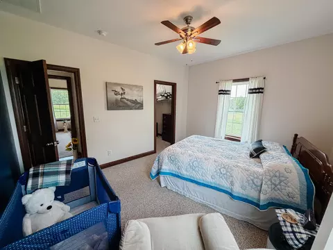 Bedroom - 976 Buggs Branch Rd, Marion, KY 42064 photo 7 of 10