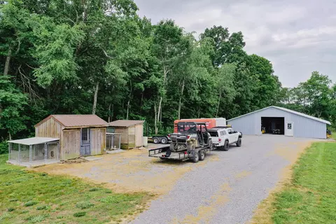 Exterior - 976 Buggs Branch Rd, Marion, KY 42064 photo 19 of 21