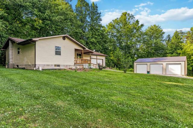 3572 Echo Valley Rd, Lily, KY 40740