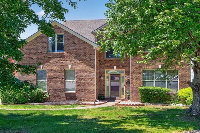 2637 Whiteberry Dr, Lexington, KY 40511