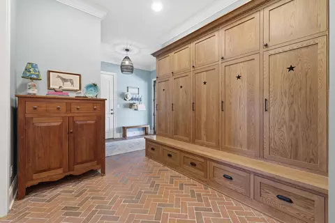 Entry Way - 8501 Moore Rd, Paducah, KY 42001 photo 4 of 6