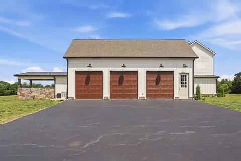 Exterior - 8501 Moore Rd, Paducah, KY 42001 photo 7 of 7