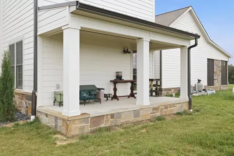 Exterior - 8501 Moore Rd, Paducah, KY 42001 photo 6 of 7