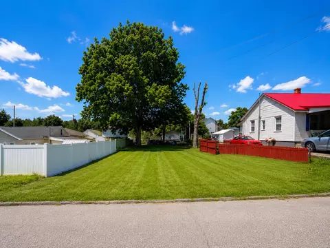 412 S 3rd St, Nicholasville, KY 40356