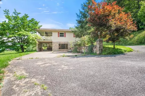 141 Junior Hayes Loop, Rockholds, KY 40759