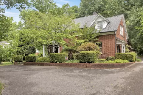 1106 Poplar St, Murray, KY 42071