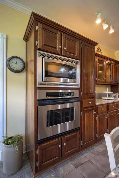 Kitchen - 320 Alice Roy Rd, Windsor, KY 42565 photo 6 of 10