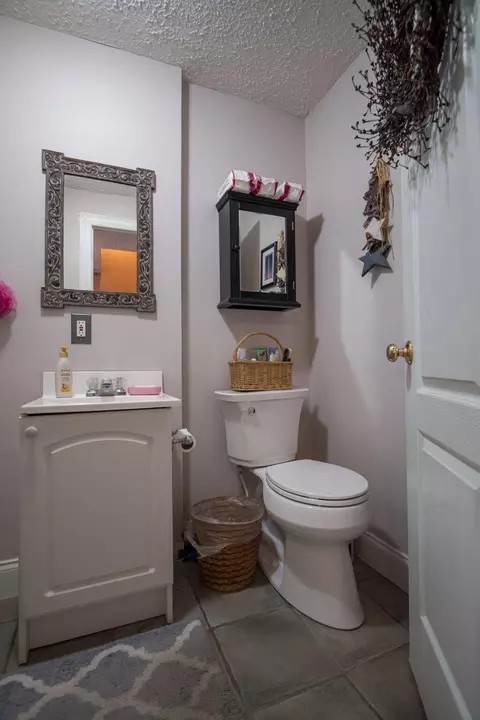 Bath - 320 Alice Roy Rd, Windsor, KY 42565 photo 13 of 13