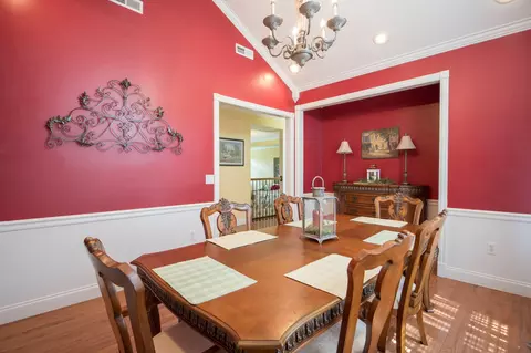Dining - 320 Alice Roy Rd, Windsor, KY 42565 photo 5 of 6