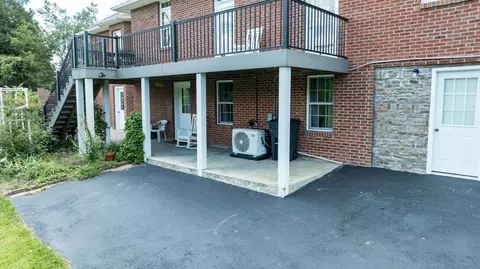 Exterior - 320 Alice Roy Rd, Windsor, KY 42565 photo 14 of 39