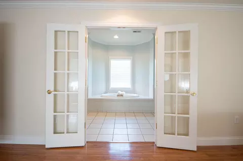 Entry Way - 320 Alice Roy Rd, Windsor, KY 42565 photo 10 of 14