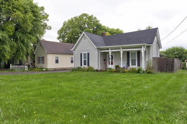 1627 Cypress St, Paris, KY 40361