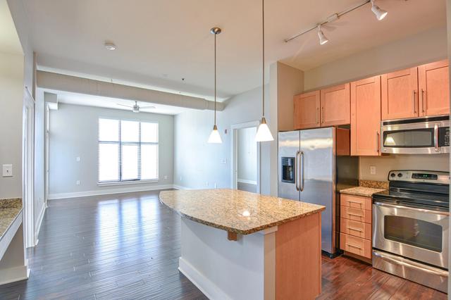 220 Cedar St, Lexington, KY 40508