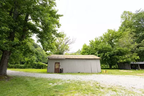 Exterior - 9940 Cranston Rd, Morehead, KY 40351 photo 6 of 6