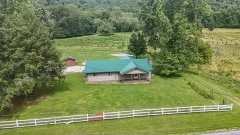 9940 Cranston Rd, Morehead, KY 40351