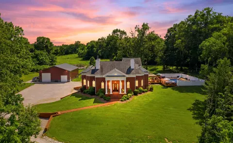 1725 Onan Bend Rd, Frankfort, KY 40601