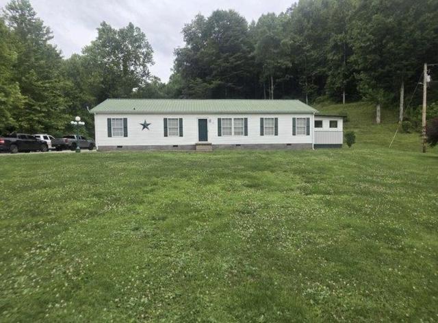 75 Cornwell Station Rd, Frenchburg, KY 40322