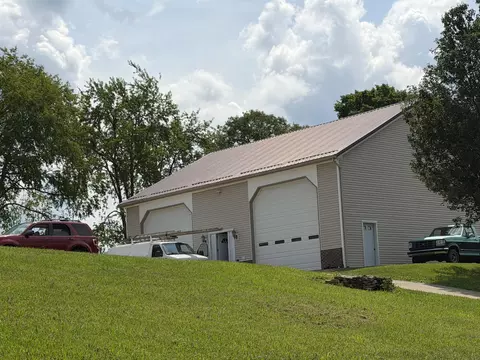 Exterior - 2684 Bee Creek Rd, Corbin, KY 40701 photo 2 of 2
