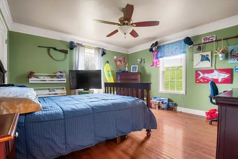 Bedroom - 2684 Bee Creek Rd, Corbin, KY 40701 photo 2 of 3