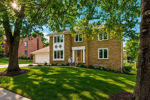 2417 Vale Dr, Lexington, KY 40514