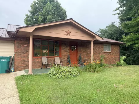 27 Poplar, Morehead, KY 40351