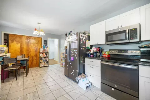 Kitchen - 758 N Main St, Stanton, KY 40380 photo 5 of 5