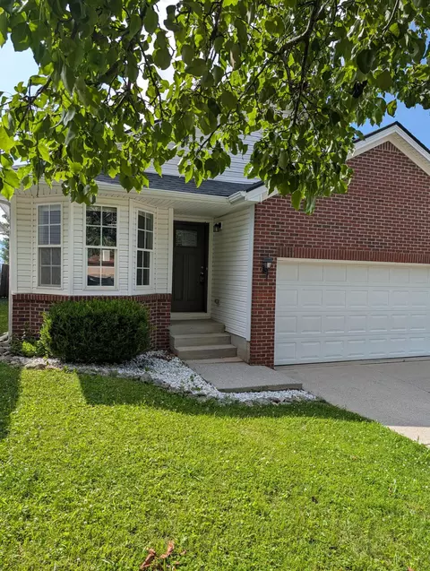2692 Michelle Park, Lexington, KY 40511