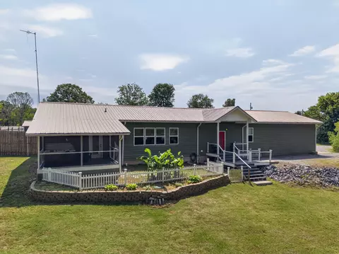 267 Woodland Dr, Benton, KY 42025