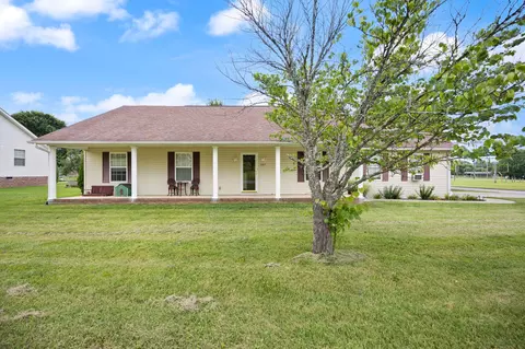 389 Park Ln, Science Hill, KY 42553
