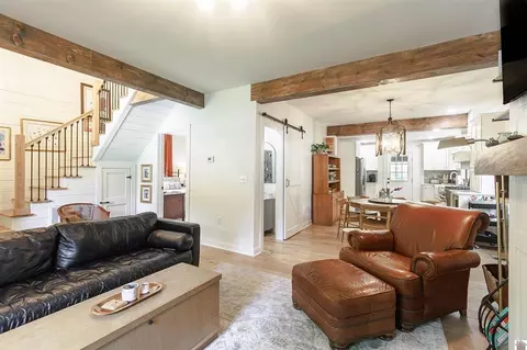 Living - 811 Olive St, Murray, KY 42071 photo 4 of 4