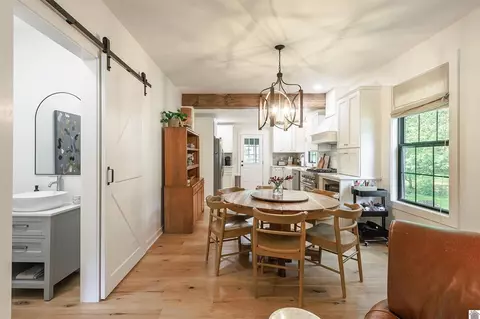 Dining - 811 Olive St, Murray, KY 42071 photo 1 of 1