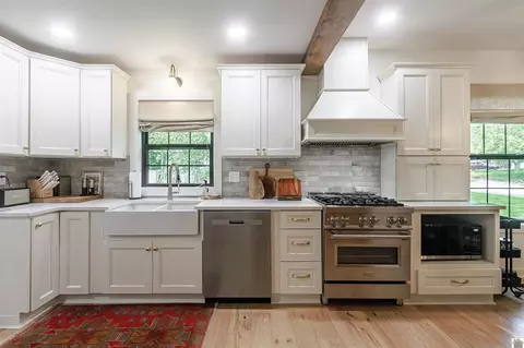 Kitchen - 811 Olive St, Murray, KY 42071 photo 2 of 4