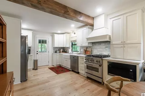 Kitchen - 811 Olive St, Murray, KY 42071 photo 3 of 4