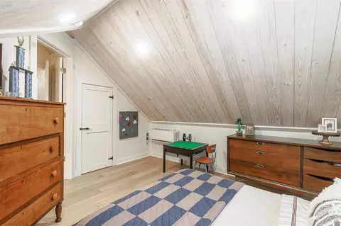 Bedroom - 811 Olive St, Murray, KY 42071 photo 6 of 10