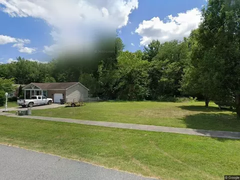 190 Sunrise Dr, Kevil, KY 42053