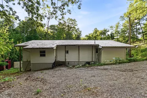 287 Dustin Rd, Kuttawa, KY 42055